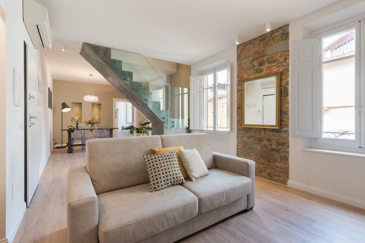Luxury Apartment In City Center Florens Exteriör bild