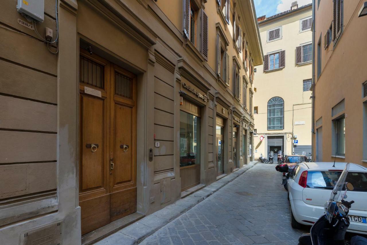 Luxury Apartment In City Center Florens Exteriör bild