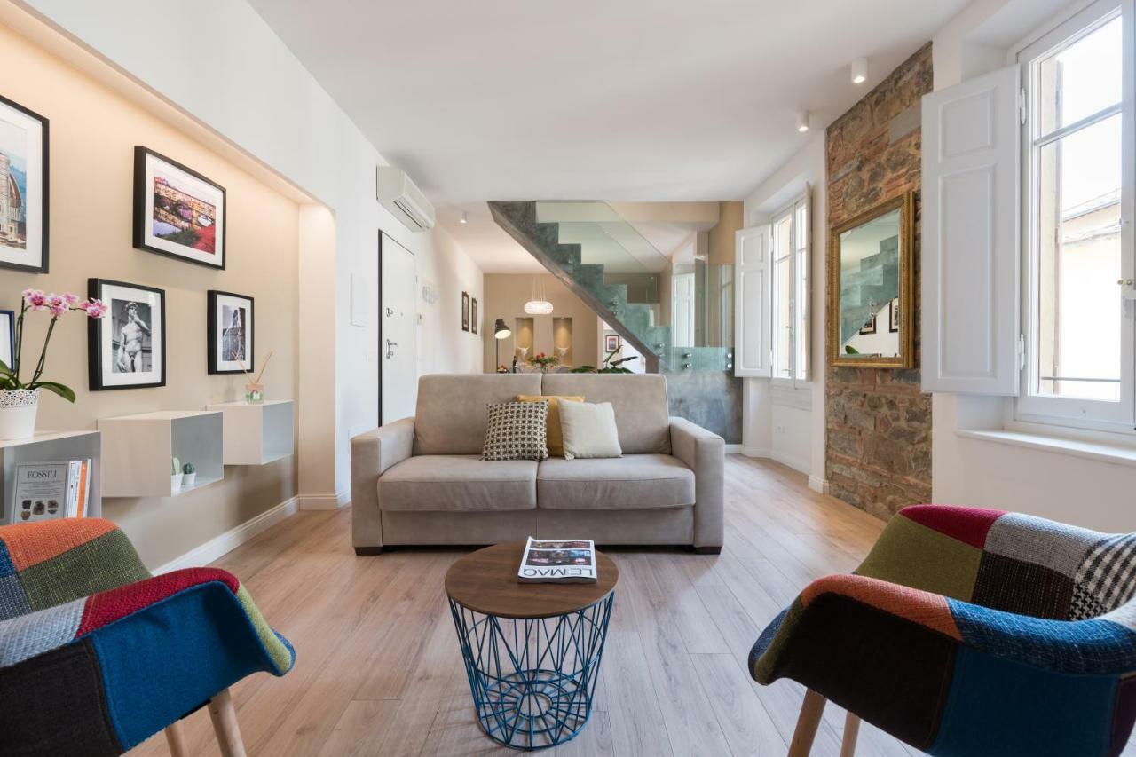 Luxury Apartment In City Center Florens Exteriör bild
